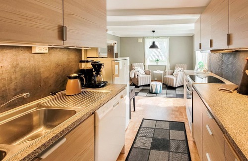 Sveio House | Cozy home in Sveio with house a panoramic view