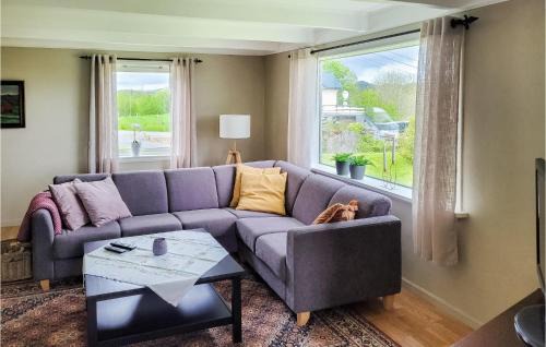 Sveio House | Cozy Home In Sveio With House A Panoramic View