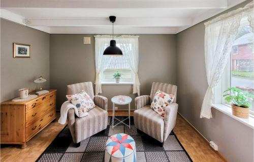 Sveio House | Cozy Home In Sveio With House A Panoramic View