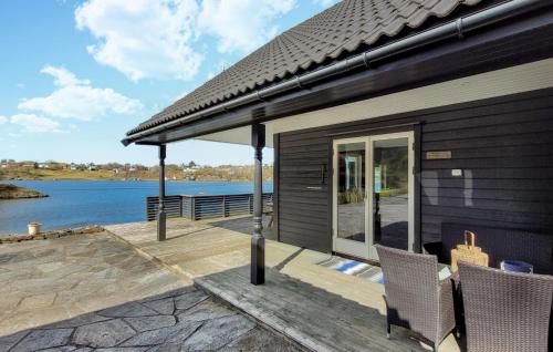 Sveio House | Cozy Home In Sveio With House Sea View