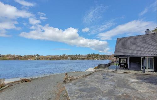 Sveio House | Cozy Home In Sveio With House Sea View