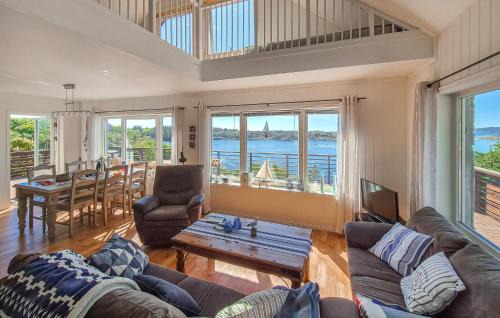 Sveio House | Cozy Home In Sveio With Wifi