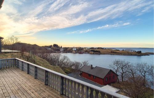 Flora Municipality House | Cozy Home In Tansøy With House A Panoramic View