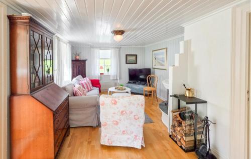 Tjome Municipality House | Cozy Home In Tjøme With House A Panoramic View