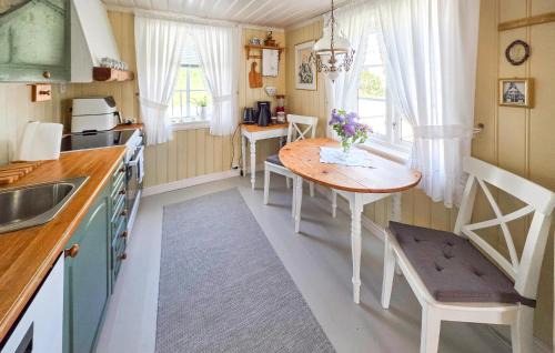 Tjome Municipality House | Cozy Home In Tjøme With House A Panoramic View