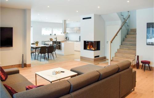 Treungen House | Cozy Home In Treungen With Wifi