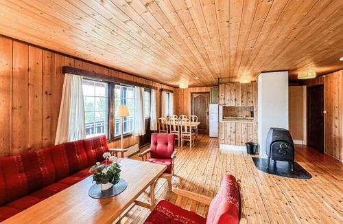 Nord-Fron House | Cozy home in Vinstra with sauna