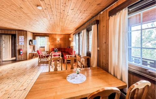 Nord-Fron House | Cozy Home In Vinstra With Sauna