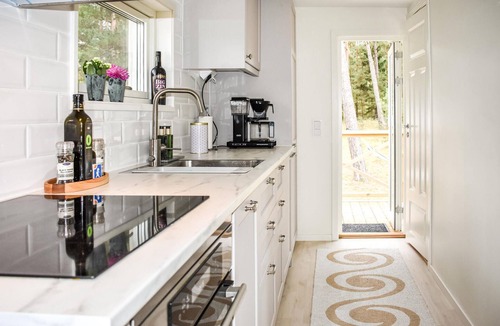 Yngsjo House | Cozy home in Yngsjö with kitchen