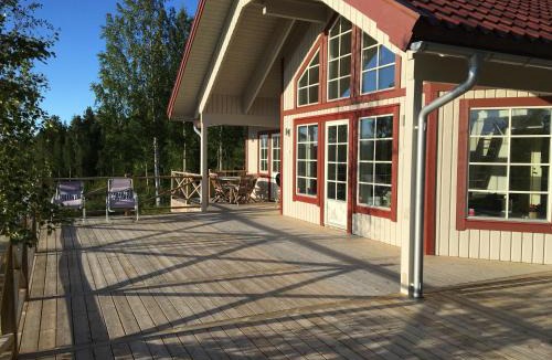 Jarvso Villa | Cozy house in Järvsö with a stunning view