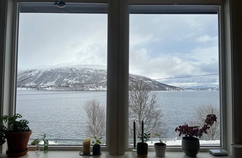 Ersfjordbotn House | Cozy house with great views in the middle of nature near Tromsø