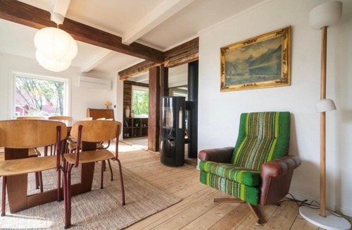 Henningsvaer House | Cozy house with waterfront