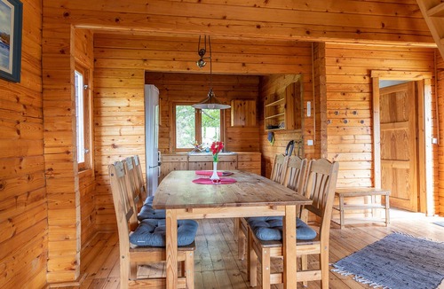 Skaftet House | Cozy log cabin near the Baltic Sea, ideal for fishing and relaxing