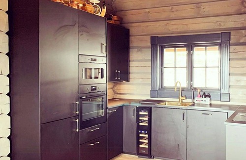 Loten Municipality House | Cozy log cabin with a view over Hedmarken