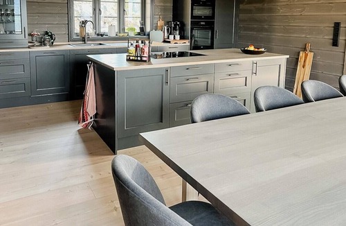 Luster House | Cozy modern cabin with outstanding view in Sogn