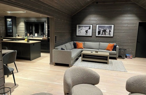 Luster House | Cozy modern cabin with outstanding view in Sogn