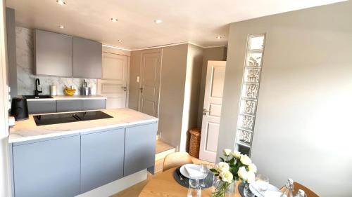 Arstad Apartment | Cozy nest- walking distance to city center