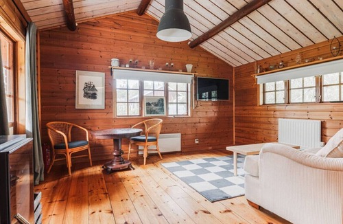 Axmar House | Cozy Nordic Cottage by the Forest and Sea