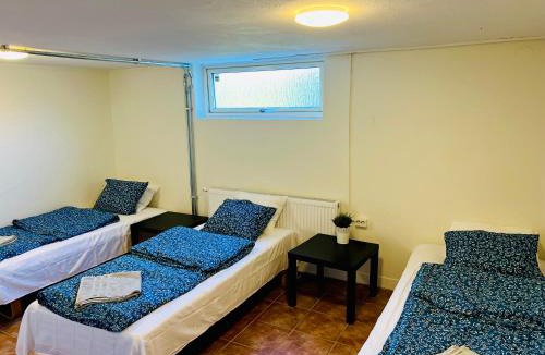 Dammhagen Apartment | Cozy room with 3 single bed in Landskrona