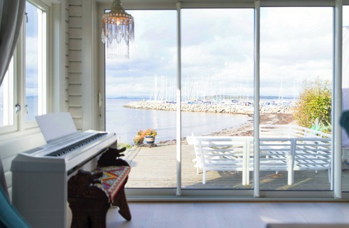 Rygge House | Cozy seaside cabin with beachfront in Fulgevik