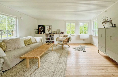 Brastad House | Cozy spacious cottage by water and nature
