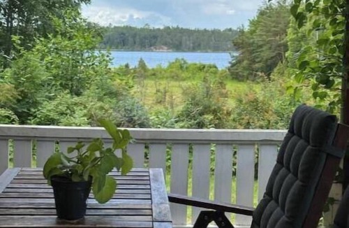 Stigtomta Cabin | Cozy summer cottage near the family-friendly Bärstabadet.