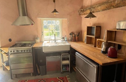 Burgsvik House | Cozy vacation home in sunny southern Gotland with a large garden, sauna, and much more.