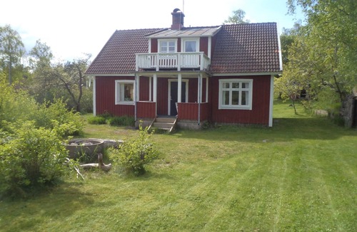 Froseke Ski Chalet | Cozy vacation home surrounded by forest in Småland