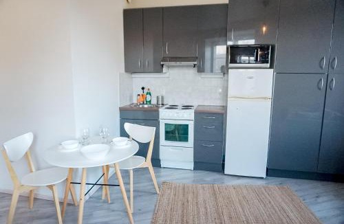 Keskinen District Apartment | Cozy Vallila Studio - Easy to Centre & Airport