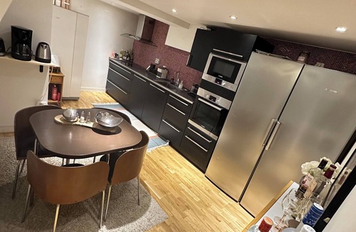 Hovas Apartment | Daylight basement apartment,nnear Sea, Golf Course, Lakes & Forest in Gothenburg