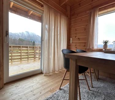 Vanylven House | Deer Cottage