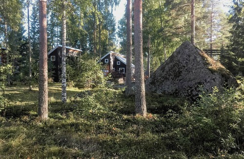 Enanger House | Designer container home by the sea in Långvind