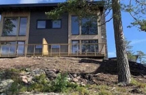 Syssleback House | Designer villa with infinity pool in Branäs nature