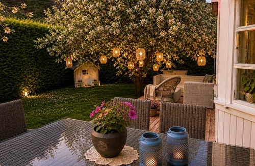 Svelvik House | Detached house with terraces and garden. Close to the sea and the town center