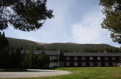 Dovreskogen Hotel | Dovreskogen Gjestegård AS
