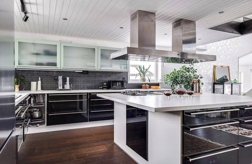 Ljusdal House | Dream house by the river with jacuzzi and sauna