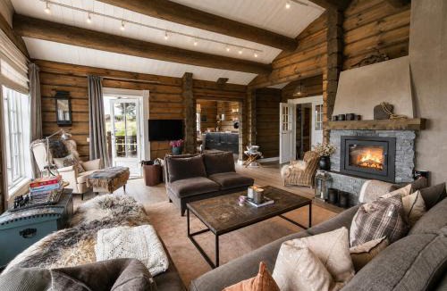 Kamben House | Dream mountain cabin with jacuzzi and views
