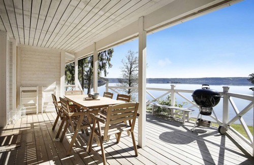 Sodertalje Municipality Apartment | Dreamy House w. Private Dock by Sea