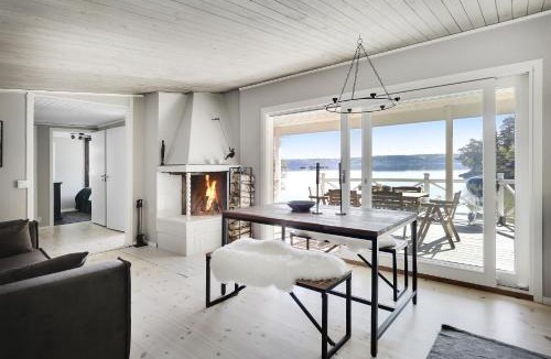Sodertalje Municipality House | Dreamy House w Private Dock by Sea