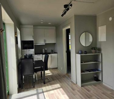Farjestaden House | Ebbas stuga