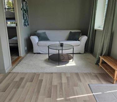 Farjestaden House | Ebbas stuga