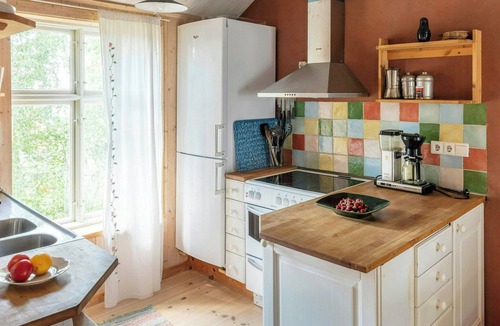 Gnesta House | Eco-friendly cottage by Lake Klämmingen