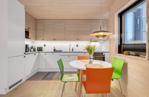 Tromso Apartment | Ecological wood house with a garden