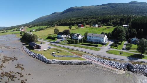 Eidsvag Hotel | Eidsvåg Fjordhotell
