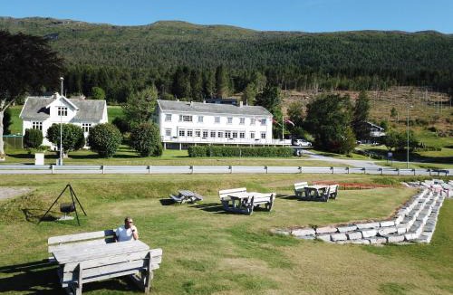 Eidsvag Hotel | Eidsvåg Fjordhotell