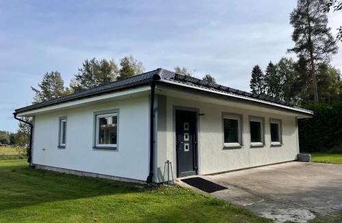 Orebro Villa | Eker Countryside House