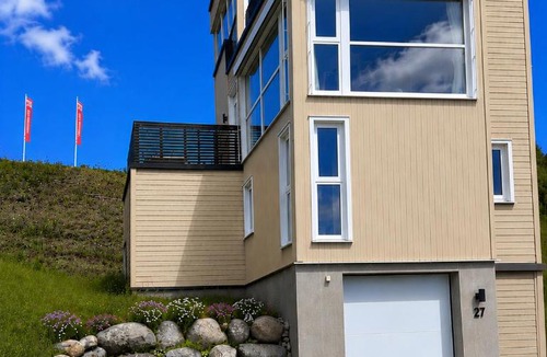 Gjovik Villa | Eksklusiv hytte, Utsikt, ro og høy komfort