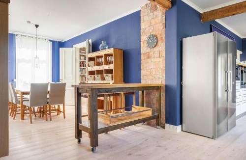 Delsbo Villa | Elegant 8BR Mansion Retreat