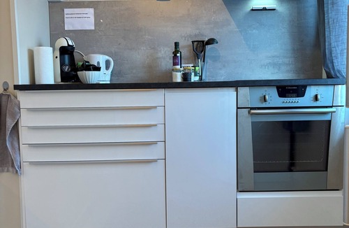 Raufoss Apartment | Elegant Apartment with 3 Bedrooms in the City Center