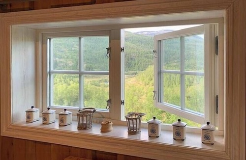 Evanger House | Elegant mountain cabin with stunning view
